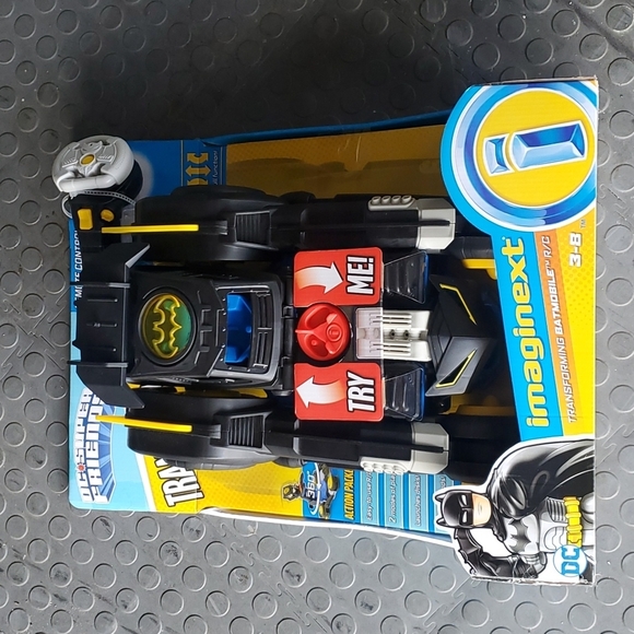 Imaginext DC Super Friends Transforming Batmobile R/C - Picture 4 of 9
